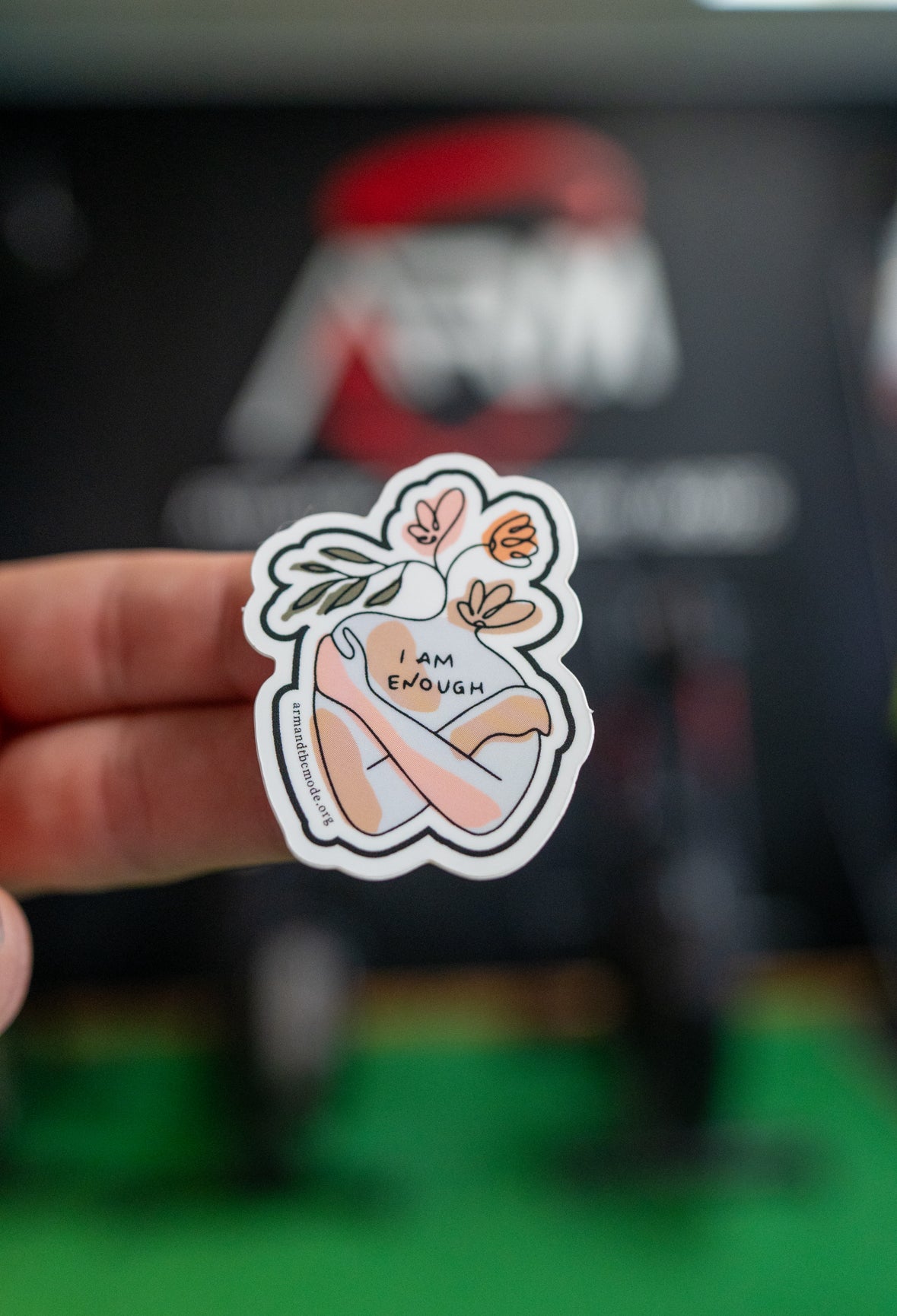 Sticker “Eres suficiente”